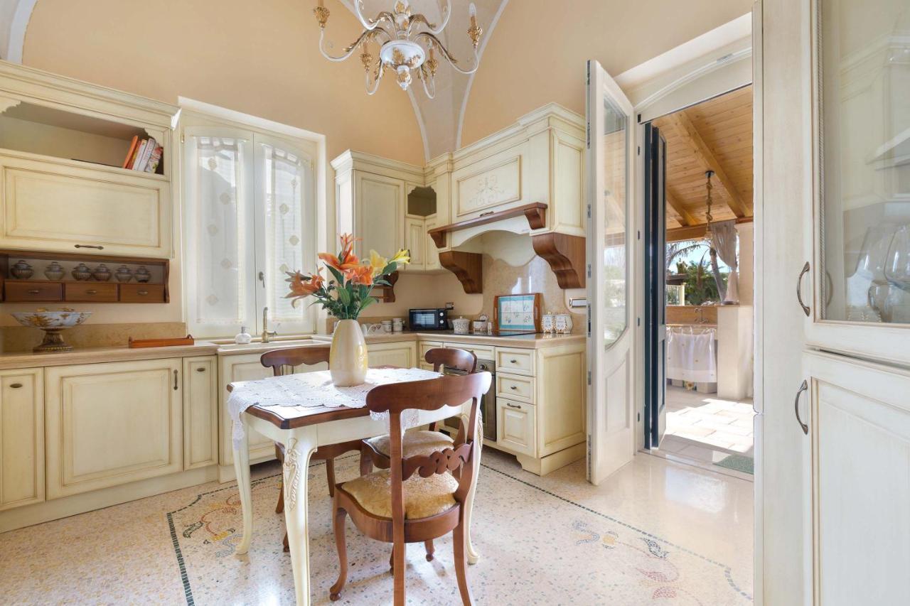 Villa Nicrys By Perle Di Puglia Maglie Esterno foto